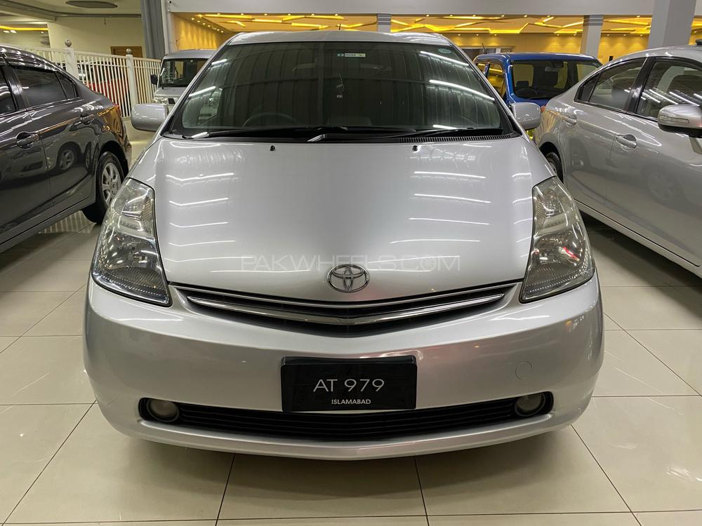 ٹویوٹا پریوس 2010 for Sale in پشاور Image-1