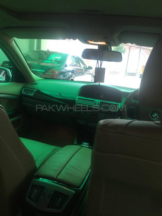 بی ایم ڈبلیو 7 سیریز 2007 for Sale in سیالکوٹ بی ایم ڈبلیو 7 سیریز 2007 for Sale in سیالکوٹ Image-14