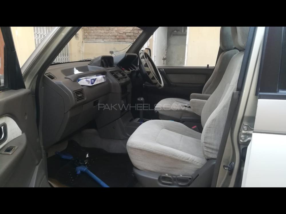 Mitsubishi Pajero 1997 for Sale in Sialkot Mitsubishi Pajero 1997 for Sale in Sialkot Image-16