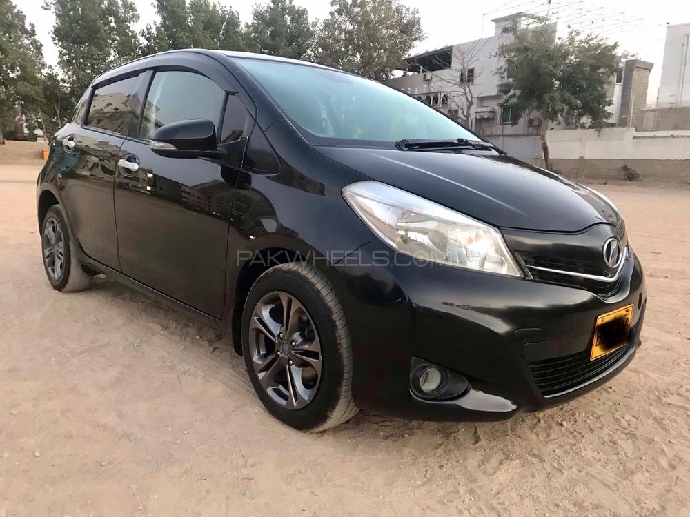 Toyota Vitz 2011 for Sale in Karachi Toyota Vitz 2011 for Sale in Karachi Image-3