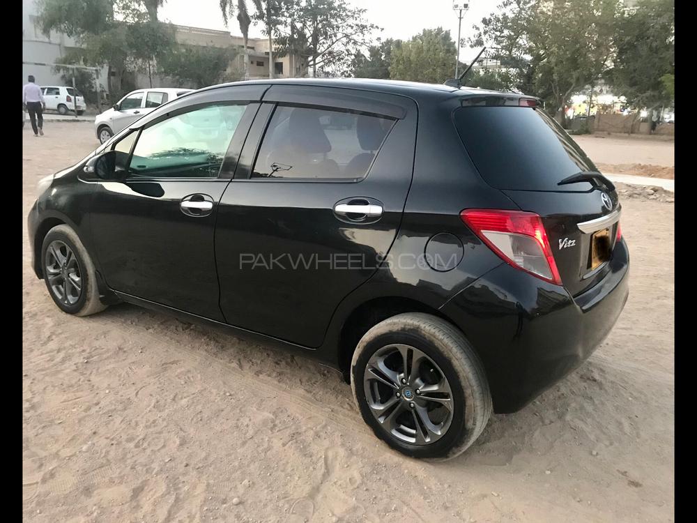 Toyota Vitz 2011 for Sale in Karachi Toyota Vitz 2011 for Sale in Karachi Image-7