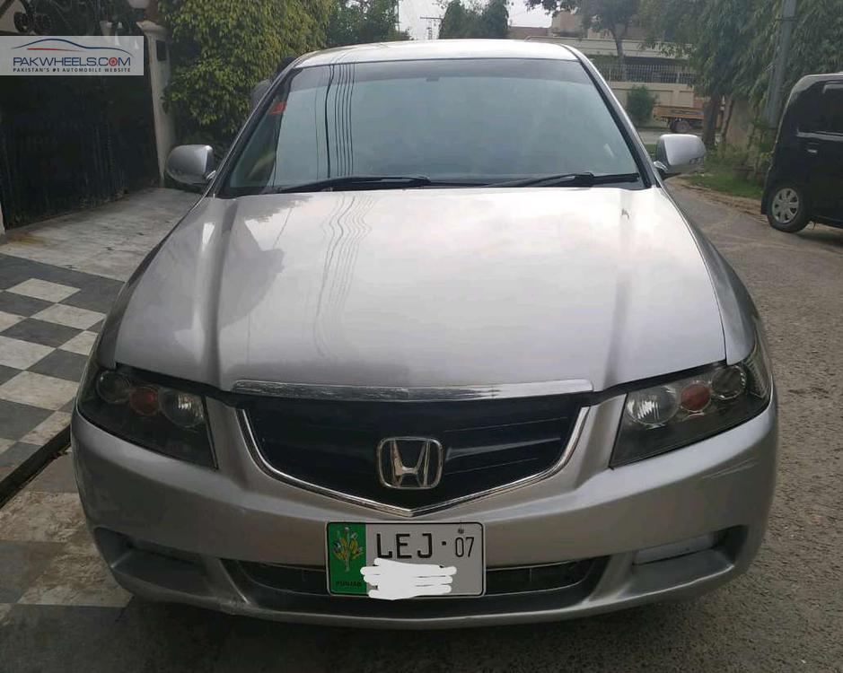 Honda Accord 2004 for Sale in Lahore Image-1