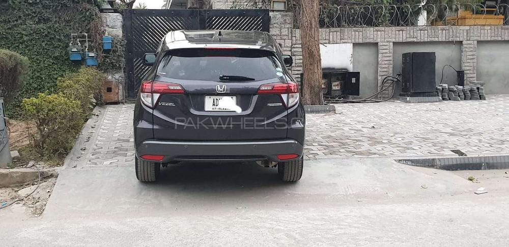 Honda Vezel 2014 for Sale in Islamabad Honda Vezel 2014 for Sale in Islamabad Image-10