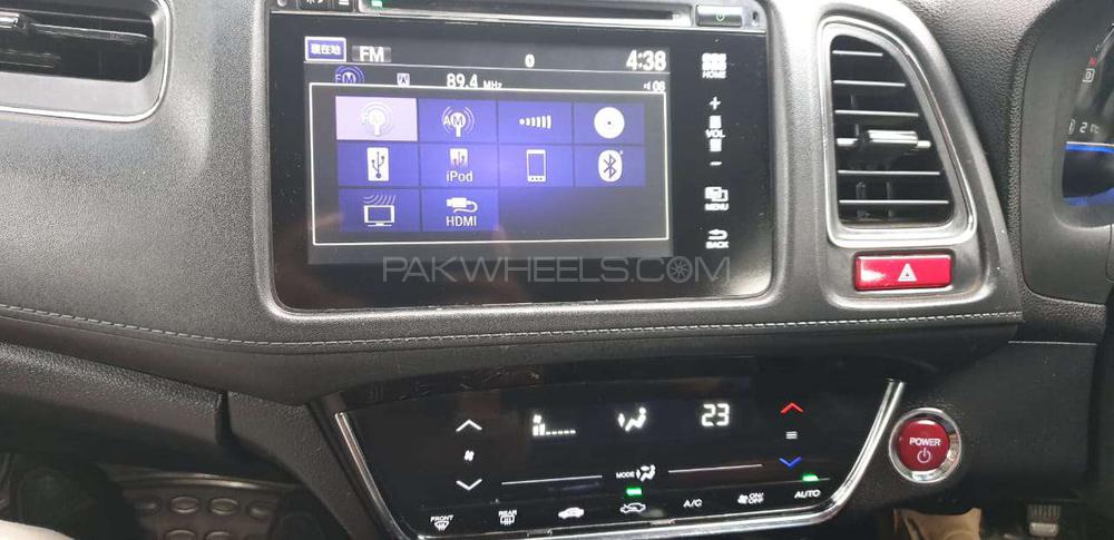 Honda Vezel 2014 for Sale in Islamabad Honda Vezel 2014 for Sale in Islamabad Image-13