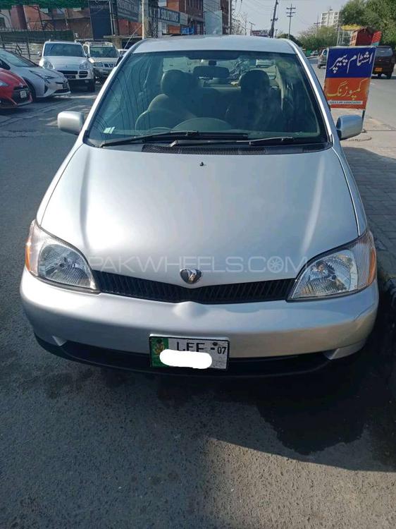 Toyota Platz 2002 for Sale in Lahore Image-1