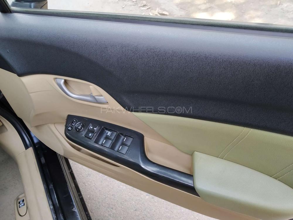 Honda Civic 2014 for Sale in Lahore Honda Civic 2014 for Sale in Lahore Image-8