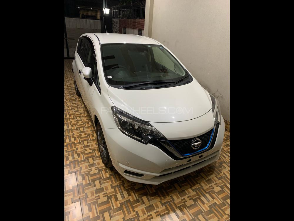 Nissan Note 2017 for Sale in Lahore Image-1