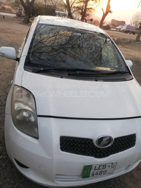 Toyota Vitz 2006 for Sale in Hassan abdal Image-1