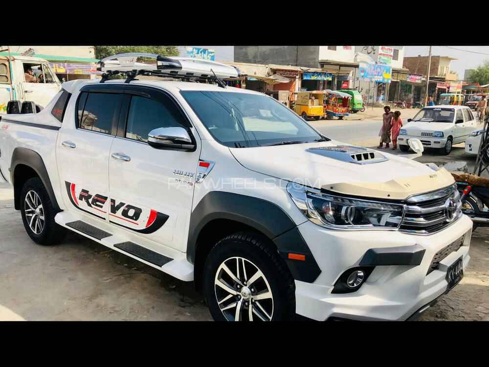 Toyota Hilux - 2019  Image-1