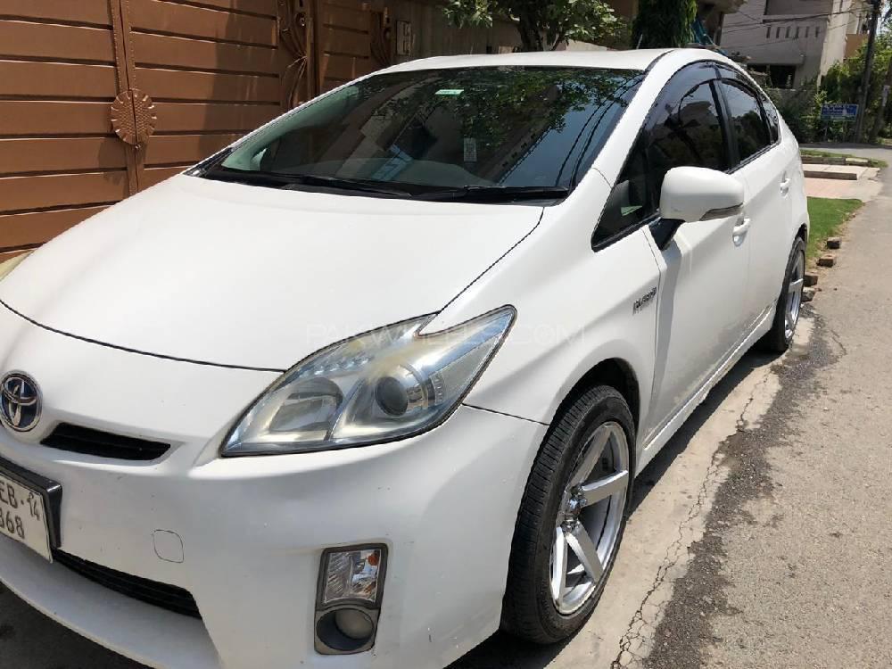 Toyota Prius 2010 for Sale in Sargodha Toyota Prius 2010 for Sale in Sargodha Image-7