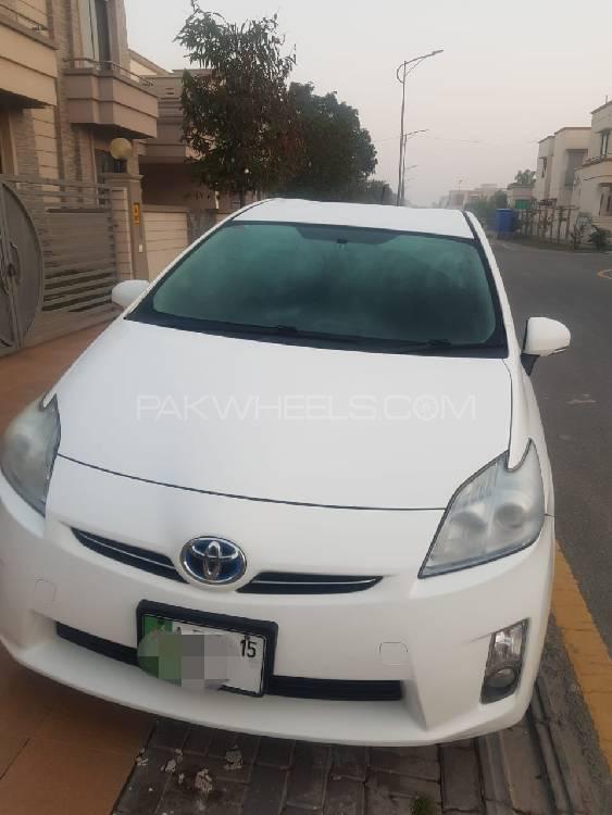 Toyota Prius 2010 for Sale in Lahore Image-1