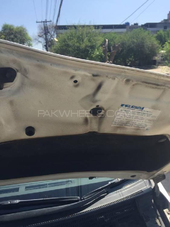 Toyota Prius 2010 for Sale in Lahore Toyota Prius 2010 for Sale in Lahore Image-13