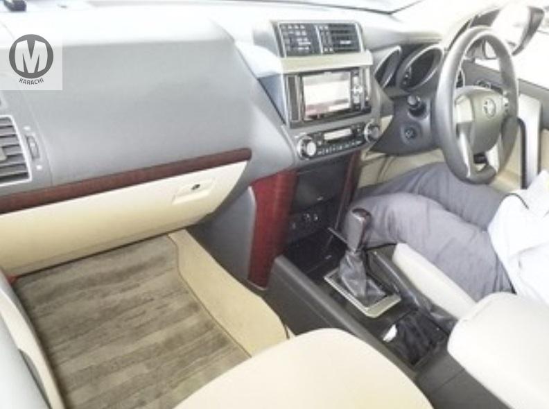 Toyota Prado 2015 for Sale in Karachi Toyota Prado 2015 for Sale in Karachi Image-4