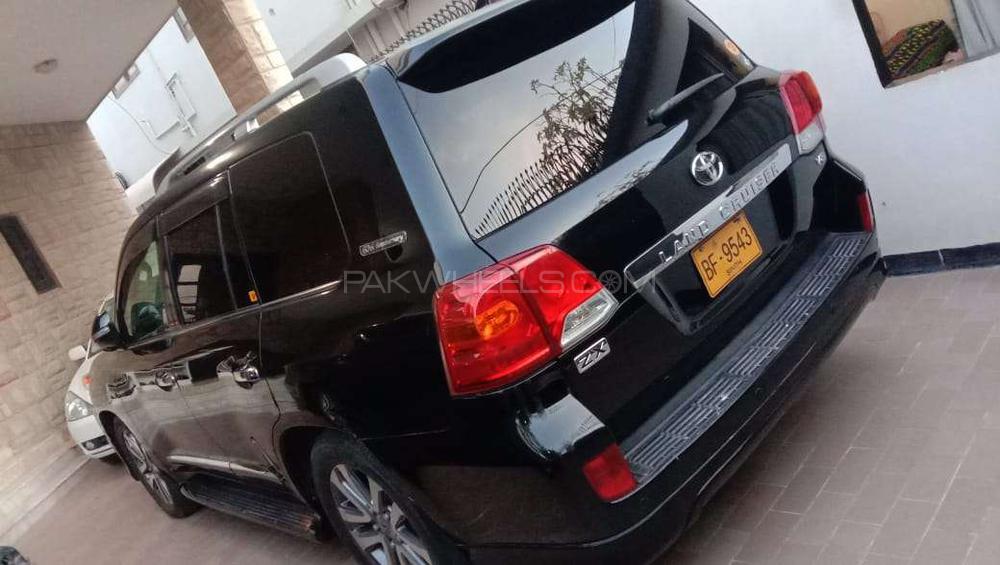 Toyota Land Cruiser 2010 for Sale in Karachi Toyota Land Cruiser 2010 for Sale in Karachi Image-7