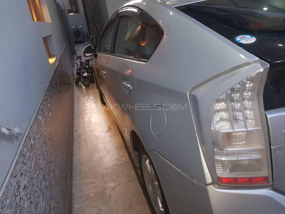 Toyota Prius 2010 for Sale in Gujranwala Toyota Prius 2010 for Sale in Gujranwala Image-3