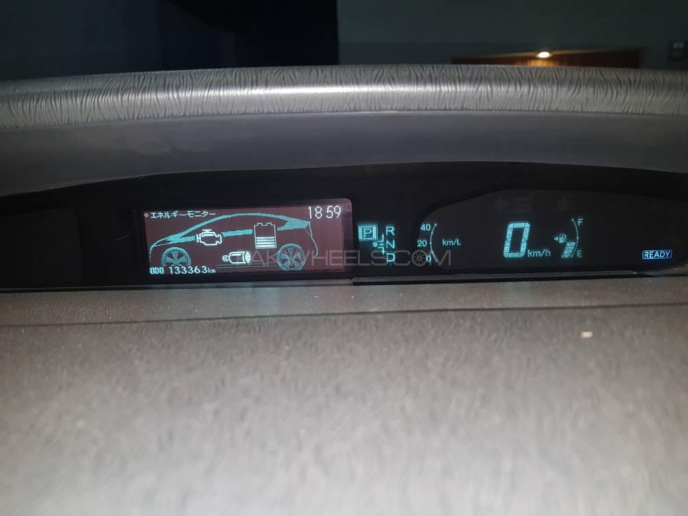 Toyota Prius 2010 for Sale in Gujranwala Toyota Prius 2010 for Sale in Gujranwala Image-5