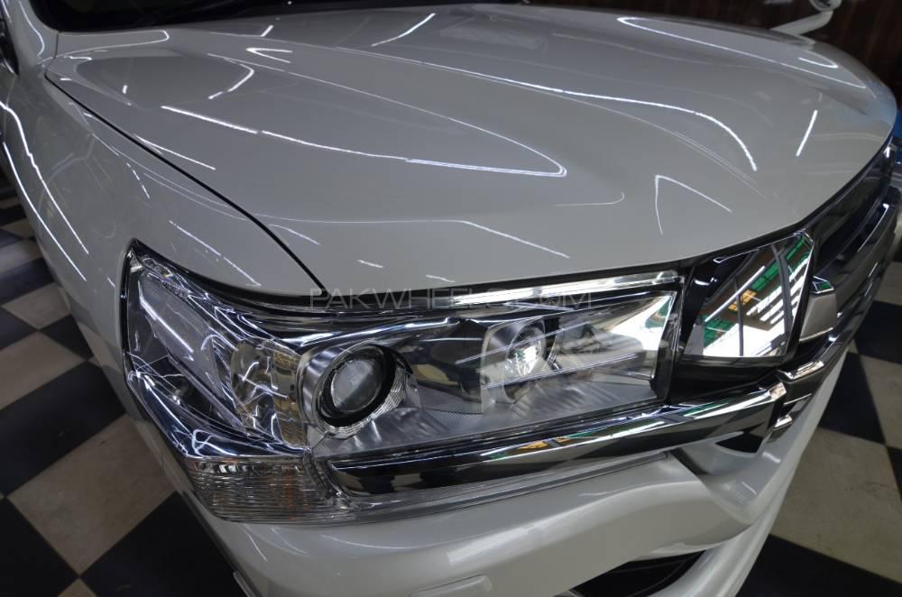 Toyota Land Cruiser 2017 for Sale in Lahore Toyota Land Cruiser 2017 for Sale in Lahore Image-6