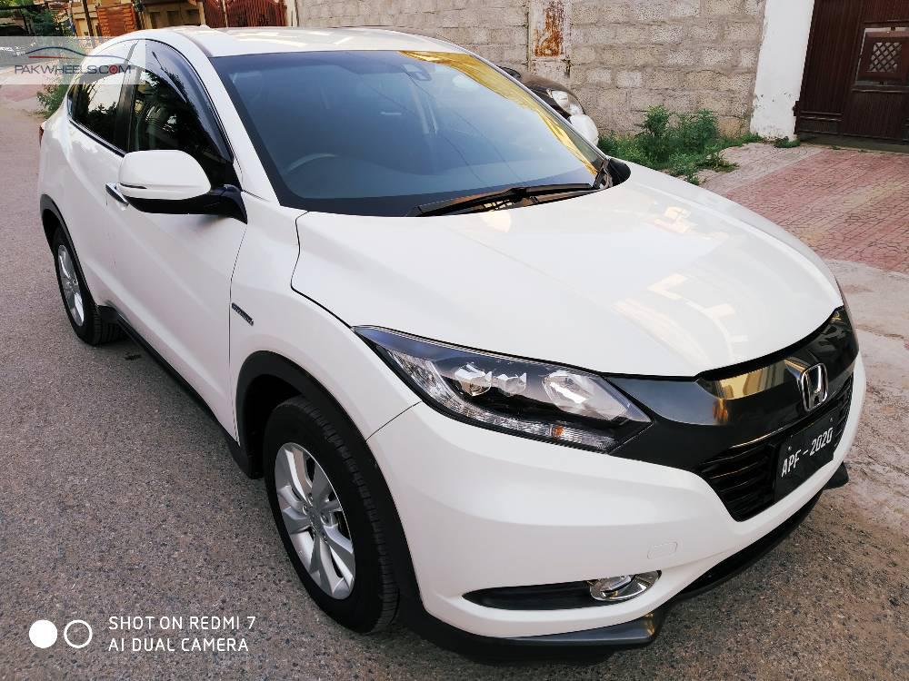 Honda Vezel 2014 for Sale in Islamabad Image-1