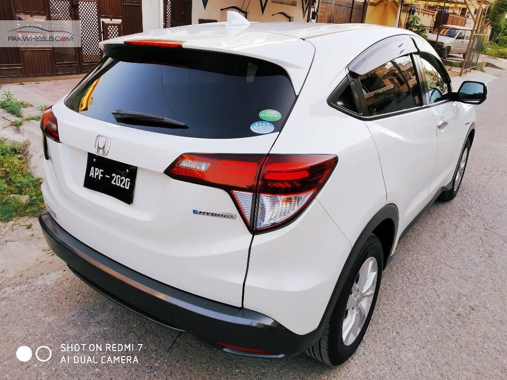 Honda Vezel 2014 for Sale in Islamabad Honda Vezel 2014 for Sale in Islamabad Image-9
