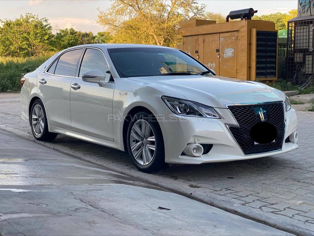 Toyota Crown 2013 for Sale in Islamabad Toyota Crown 2013 for Sale in Islamabad Image-13