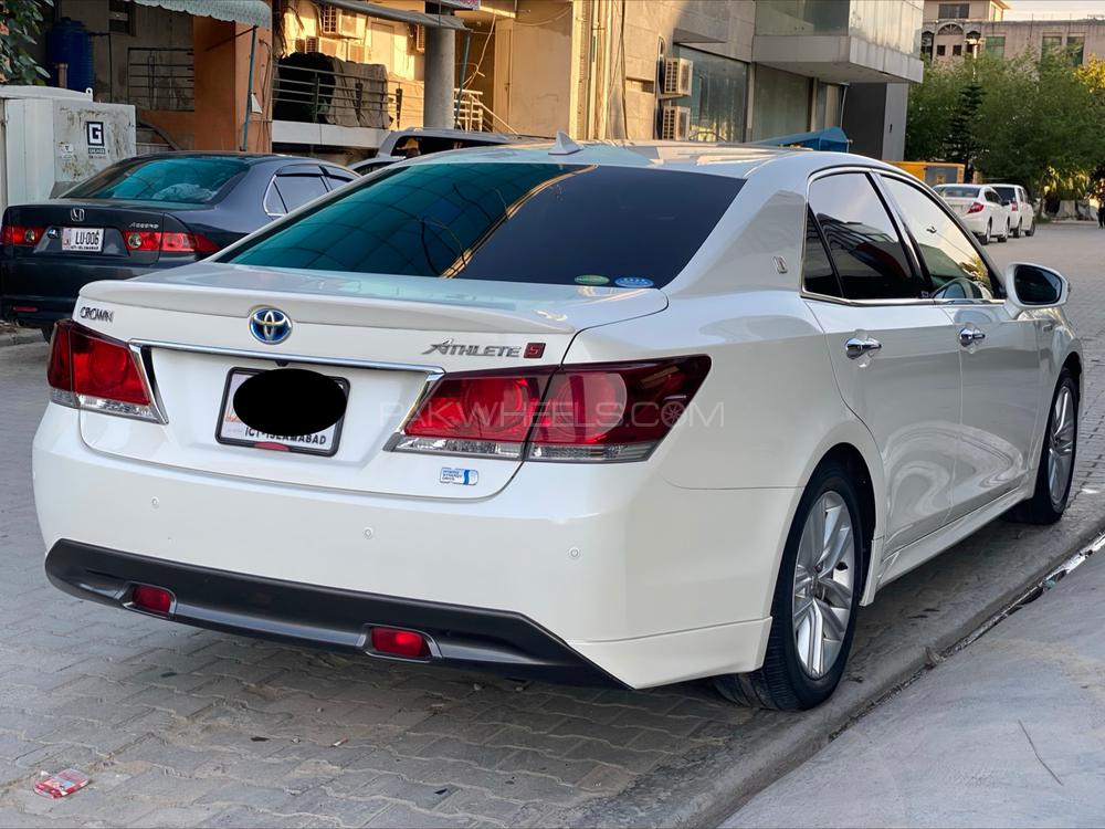Toyota Crown 2013 for Sale in Islamabad Toyota Crown 2013 for Sale in Islamabad Image-15