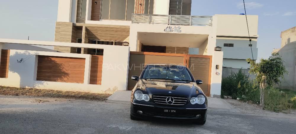 Mercedes Benz C Class 2003 for Sale in Jhang Image-1