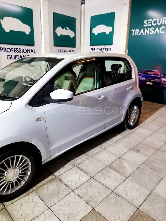 Volkswagen Up 2013 for Sale in Lahore Volkswagen Up 2013 for Sale in Lahore Image-10