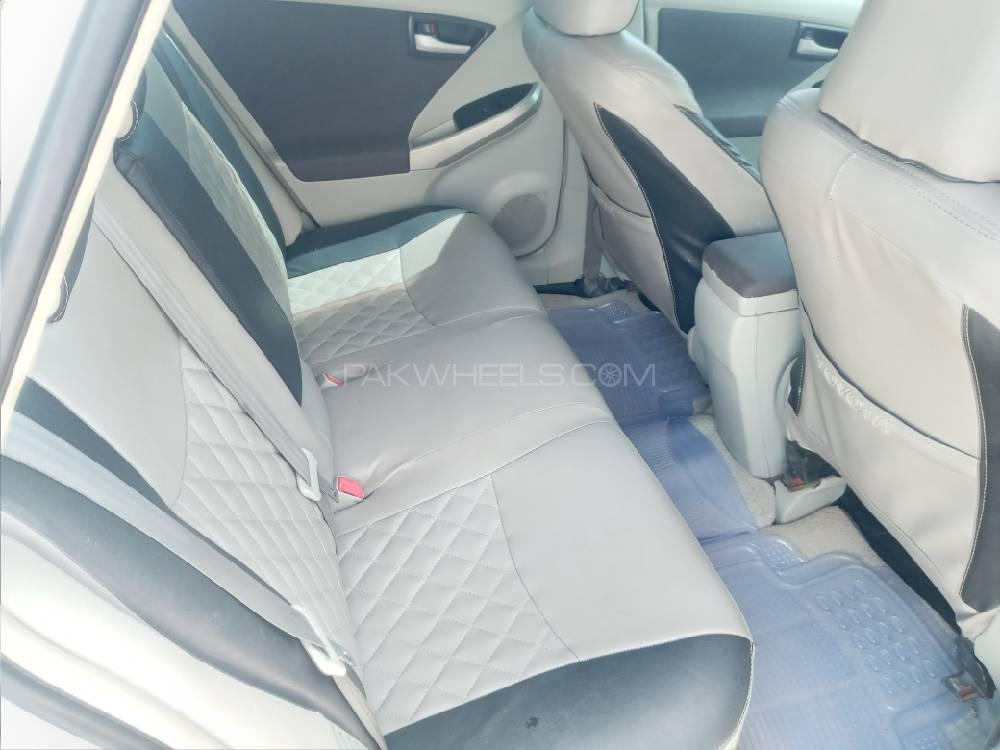 Toyota Prius 2010 for Sale in Peshawar Toyota Prius 2010 for Sale in Peshawar Image-17