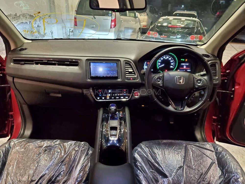 Honda Vezel 2017 for Sale in Lahore Honda Vezel 2017 for Sale in Lahore Image-10