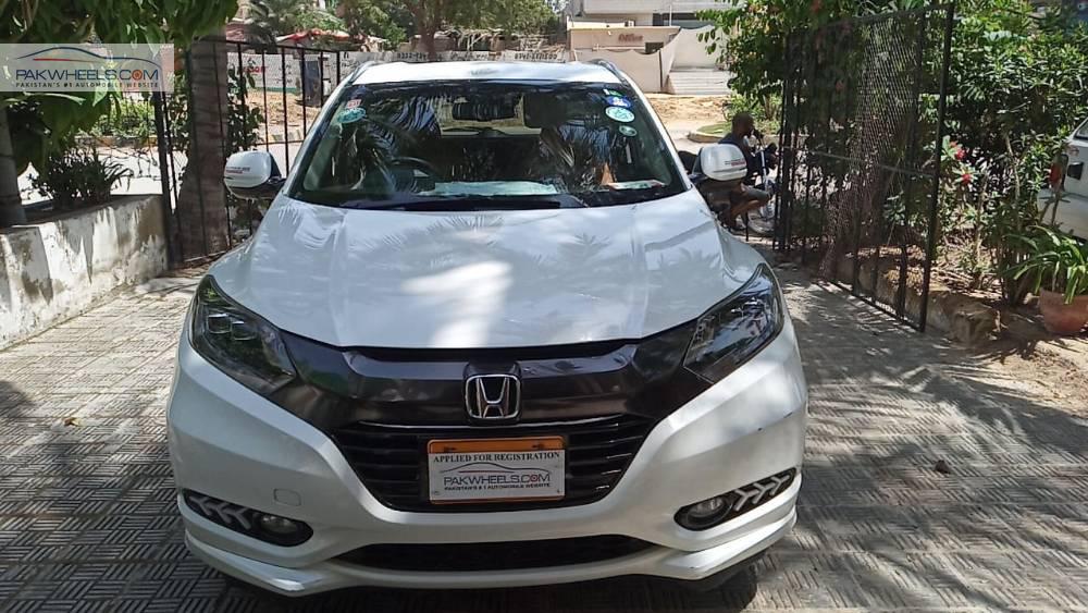 Honda Vezel 2015 for Sale in Karachi Image-1