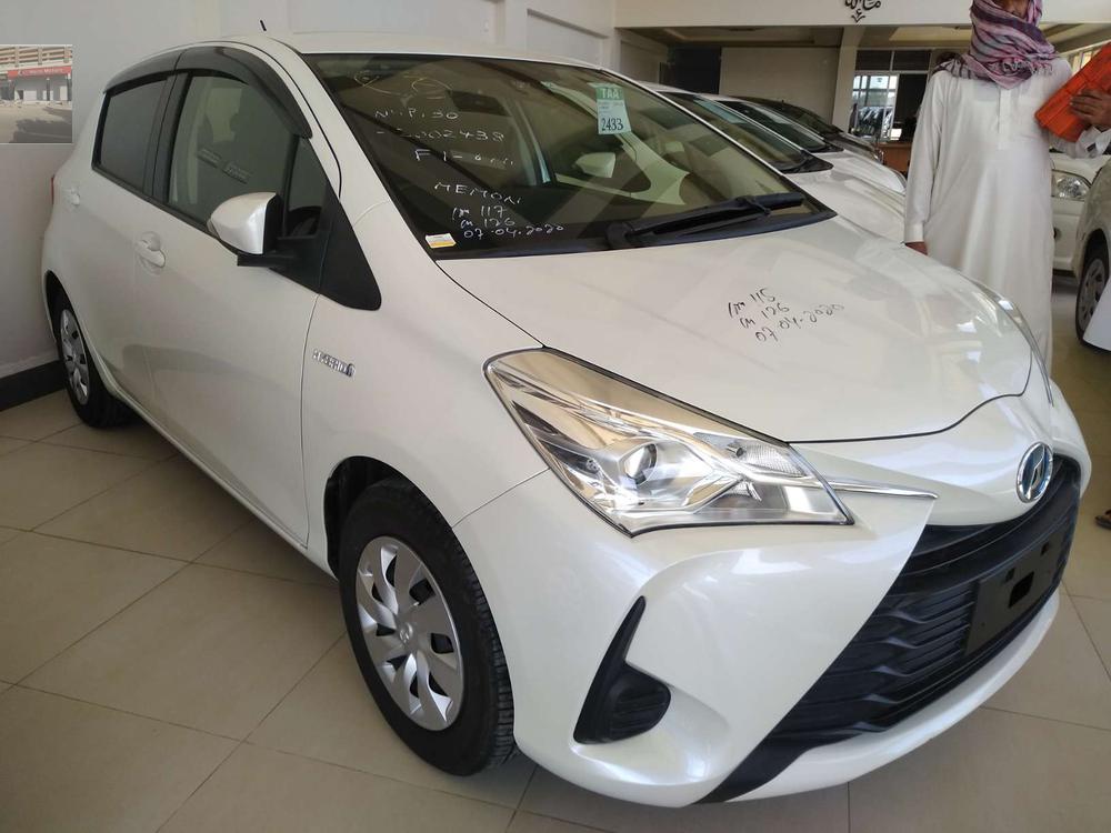 Toyota Vitz 2017 for Sale in Karachi Toyota Vitz 2017 for Sale in Karachi Image-2