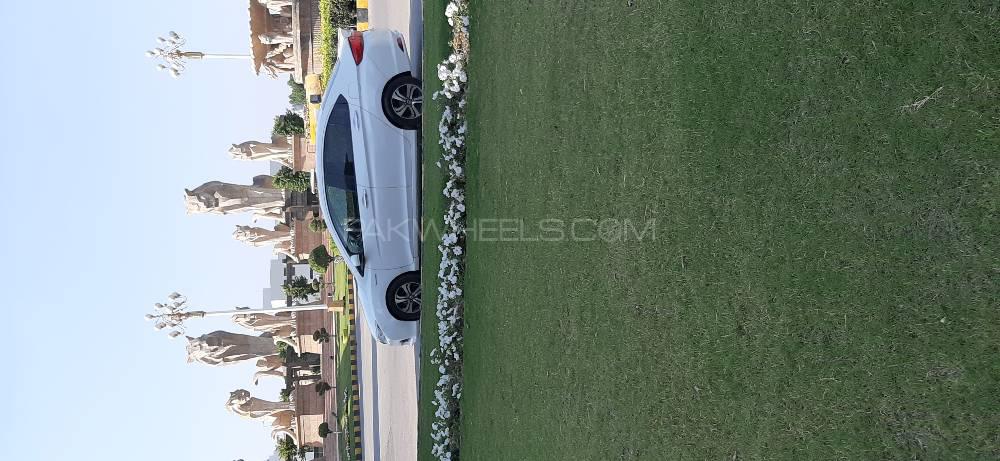 Honda Grace Hybrid 2014 for Sale in Gujranwala Honda Grace Hybrid 2014 for Sale in Gujranwala Image-7
