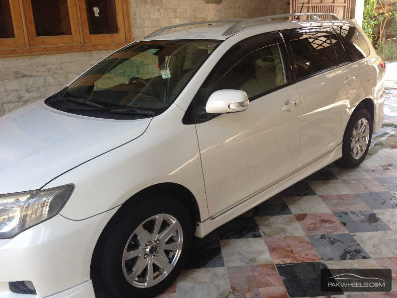 Toyota corolla fielder 2007