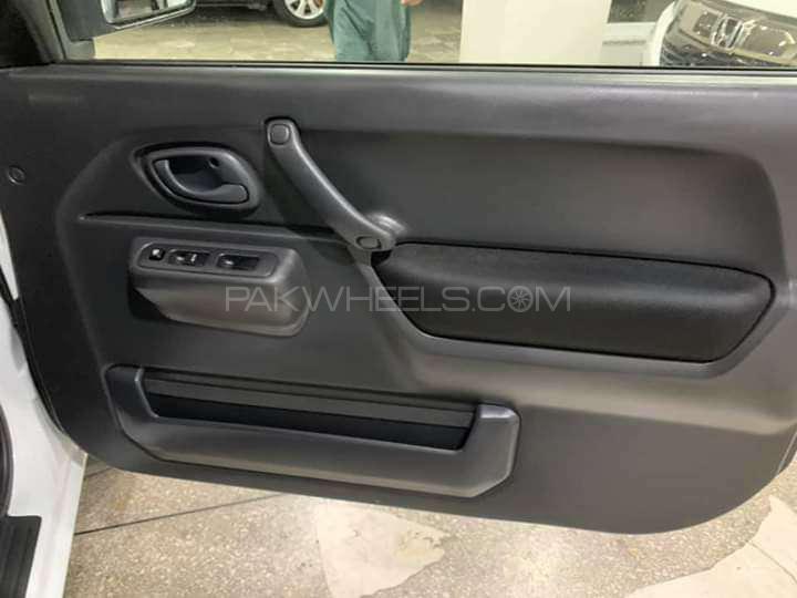 Suzuki Jimny 2014 for Sale in Rawalpindi Suzuki Jimny 2014 for Sale in Rawalpindi Image-9