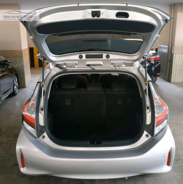 ٹویوٹا اکوا 2017 for Sale in کراچی ٹویوٹا اکوا 2017 for Sale in کراچی Image-8