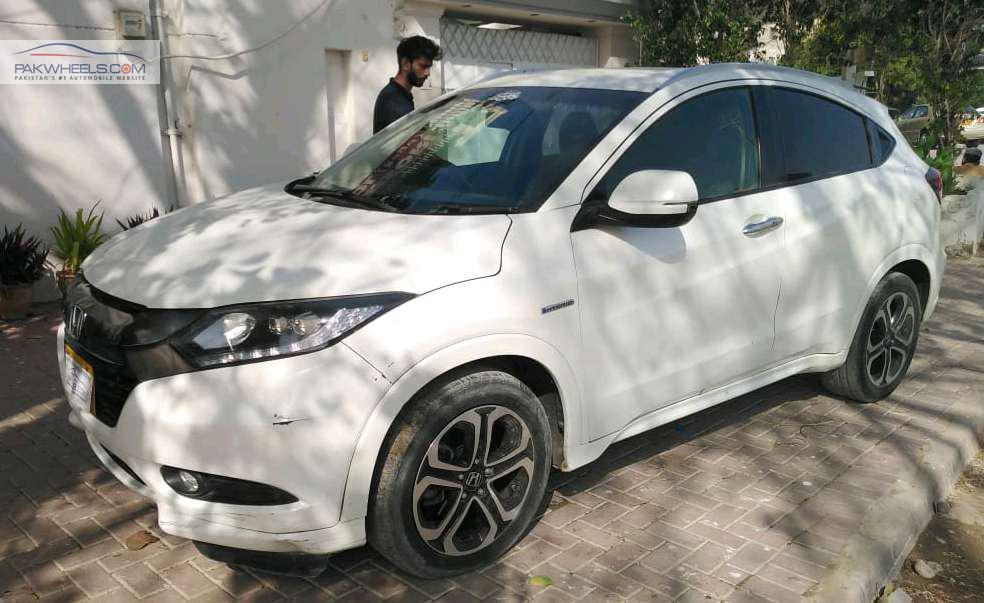 Honda Vezel 2015 for Sale in Karachi Honda Vezel 2015 for Sale in Karachi Image-3
