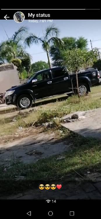 Toyota Hilux 2014 for Sale in Mirpur A.K. Toyota Hilux 2014 for Sale in Mirpur A.K. Image-4
