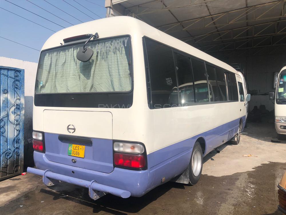 Toyota Coaster 2005 for Sale in Lahore Image-1
