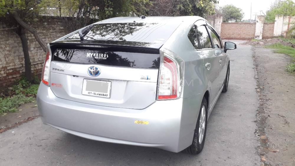 Toyota Prius 2014 for Sale in Faisalabad Toyota Prius 2014 for Sale in Faisalabad Image-8