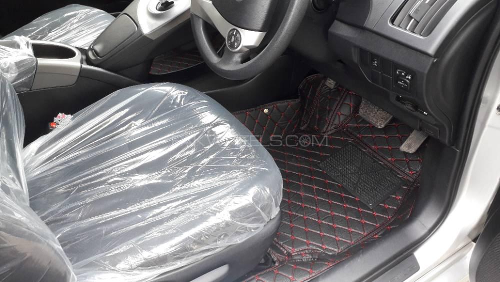 Toyota Prius 2014 for Sale in Faisalabad Toyota Prius 2014 for Sale in Faisalabad Image-16