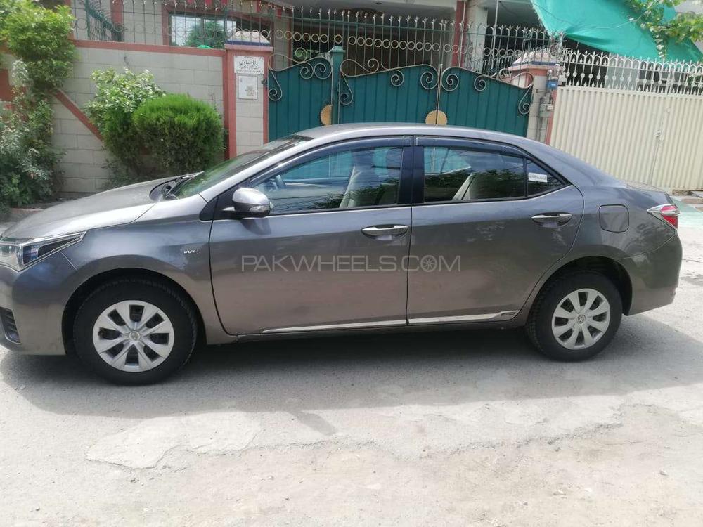 ٹویوٹا کرولا 2015 for Sale in لاہور ٹویوٹا کرولا 2015 for Sale in لاہور Image-2
