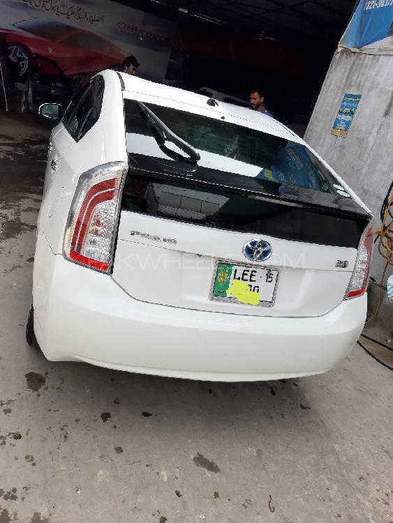 Toyota Prius 2012 for Sale in Sialkot Toyota Prius 2012 for Sale in Sialkot Image-2