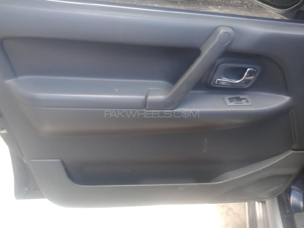 Mitsubishi Pajero 1994 for Sale in Peshawar Mitsubishi Pajero 1994 for Sale in Peshawar Image-7