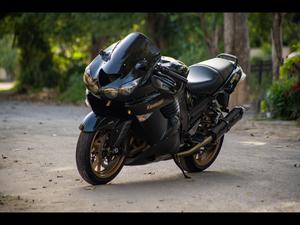 2000cc Kawasaki Ninja H2r Price In Pakistan