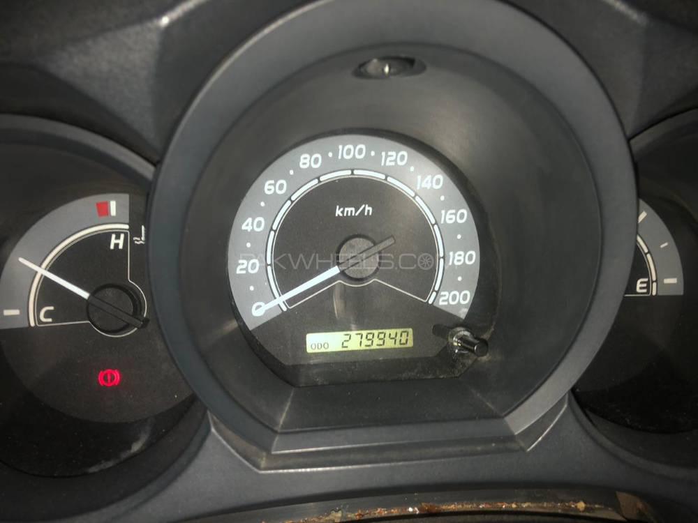 Toyota Hilux 2005 for Sale in Sahiwal Toyota Hilux 2005 for Sale in Sahiwal Image-8