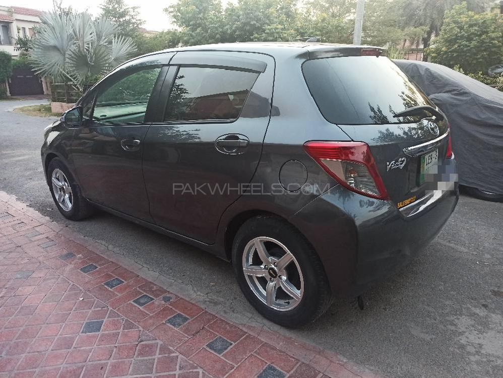 Toyota Vitz 2011 for Sale in Lahore Toyota Vitz 2011 for Sale in Lahore Image-6