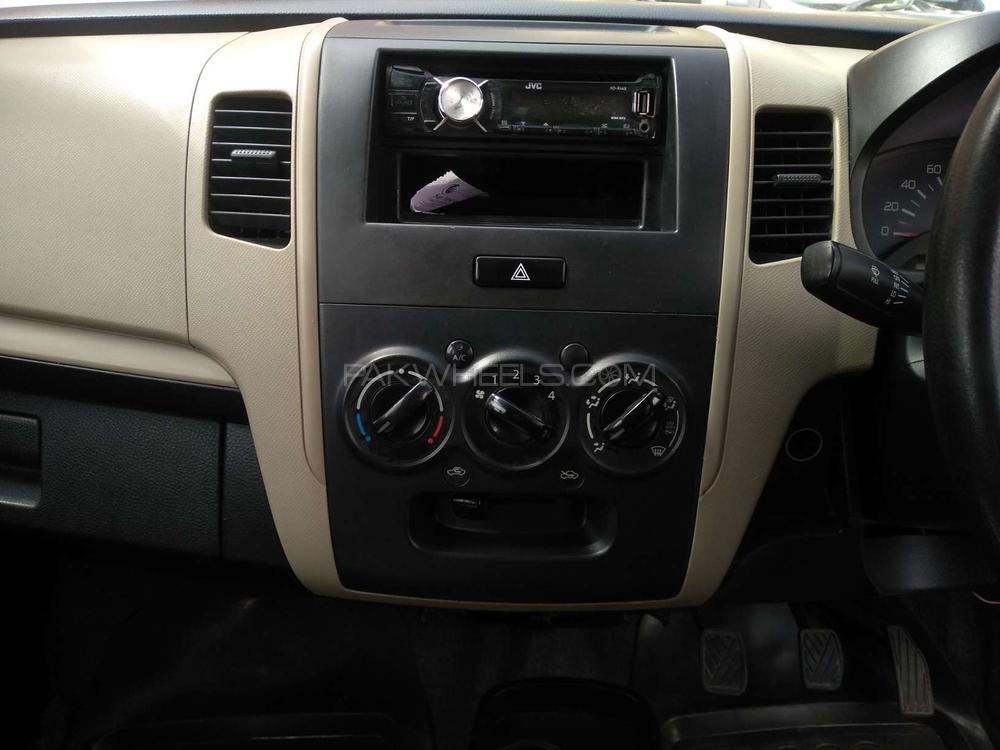 Suzuki Wagon R 2017 for Sale in Karachi Suzuki Wagon R 2017 for Sale in Karachi Image-6
