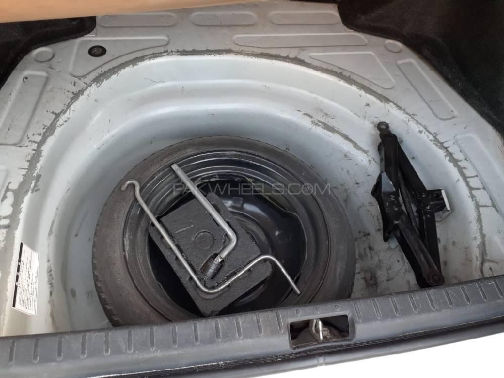 Toyota Corolla 2005 for Sale in Peshawar Toyota Corolla 2005 for Sale in Peshawar Image-16