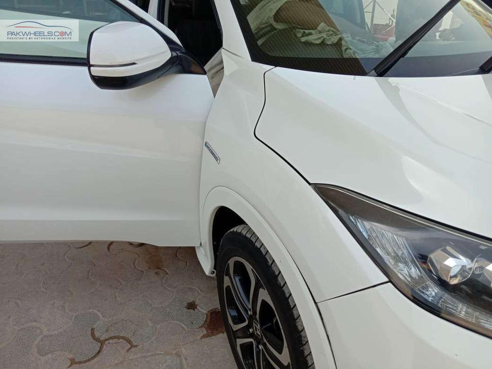 Honda Vezel 2015 for Sale in Karachi Honda Vezel 2015 for Sale in Karachi Image-15