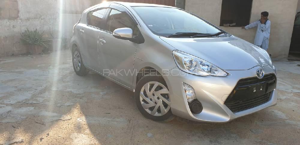 Toyota Aqua 2015 for Sale in Karachi Image-1
